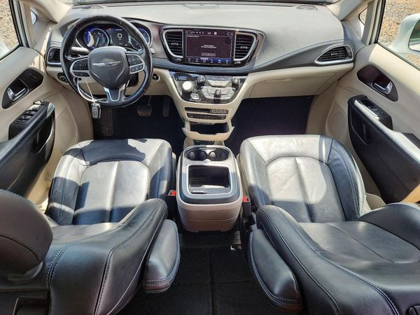 2021 CHRYSLER PACIFICA