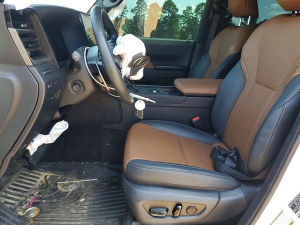 2024 LEXUS GX 550