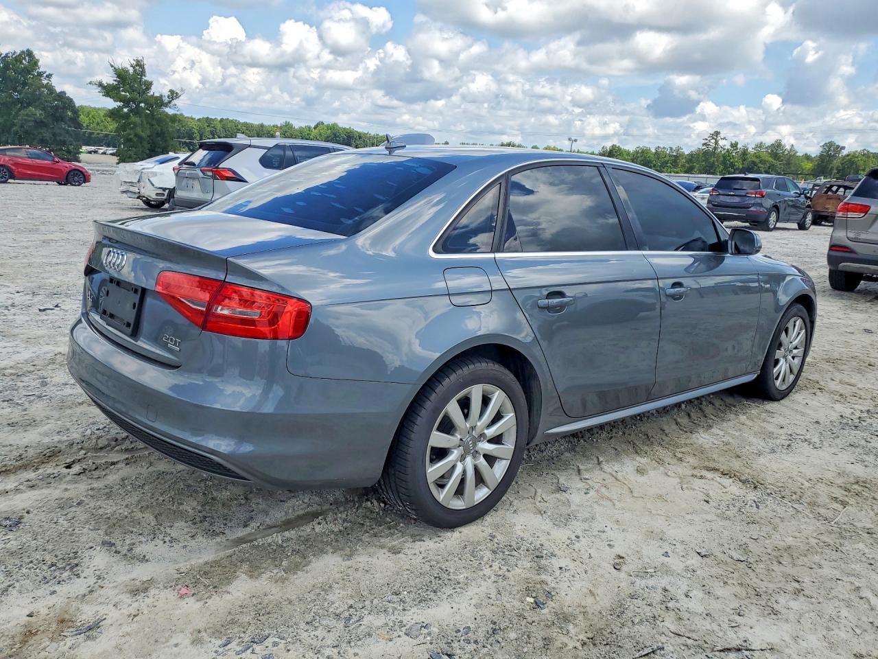 2015 AUDI A4 quattro Premium