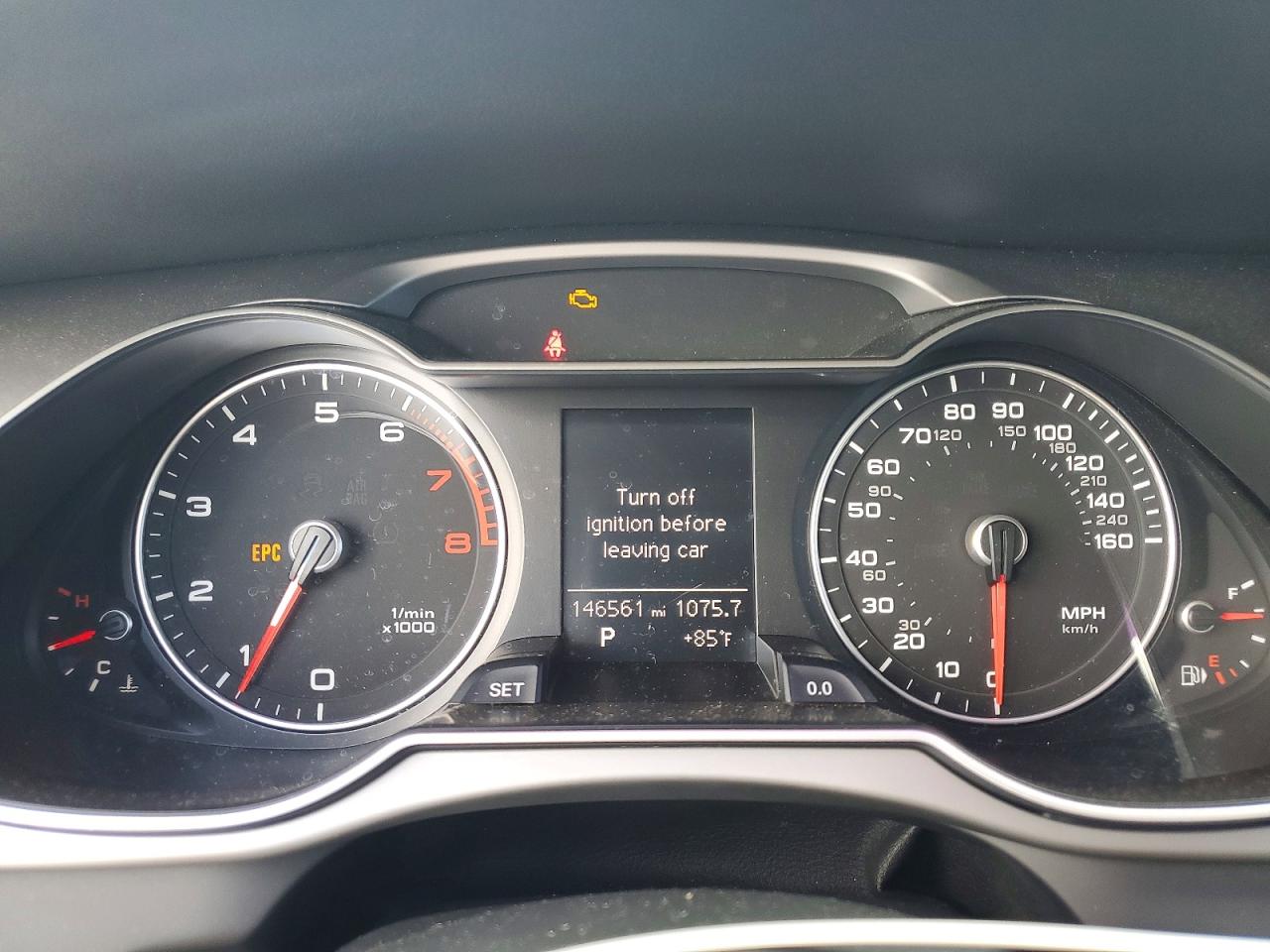 2015 AUDI A4 quattro Premium
