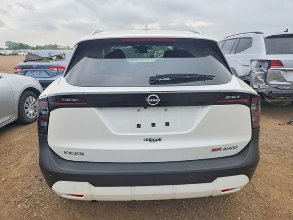 2025 NISSAN KICKS
