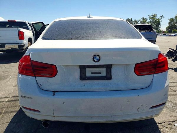 2017 BMW 320