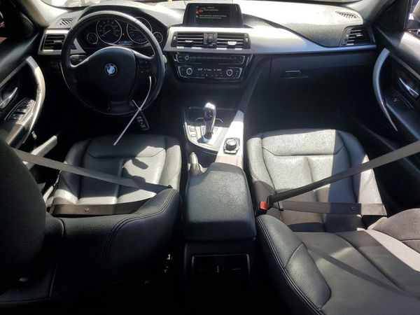 2017 BMW 320