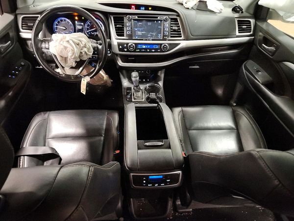 2019 TOYOTA HIGHLANDER SE/XLE