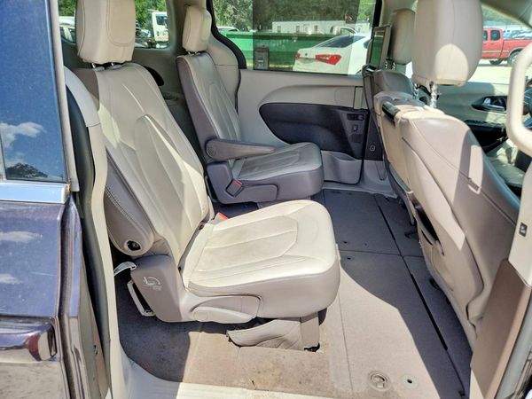 2017 CHRYSLER PACIFICA Touring L Plus
