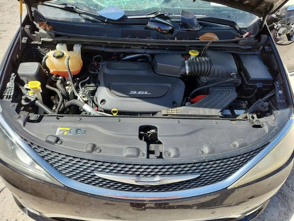 2017 CHRYSLER PACIFICA Touring L Plus