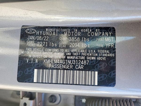 2022 HYUNDAI ELANTRA SEL