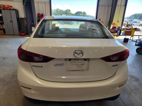 2016 MAZDA 3 SV/Base