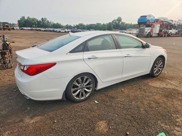 2013 HYUNDAI SONATA