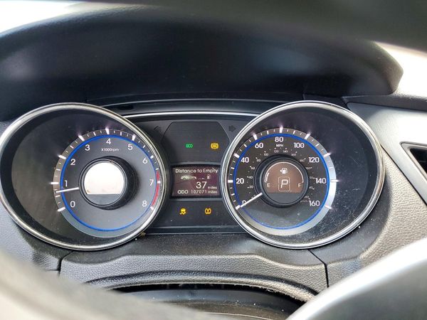 2013 HYUNDAI SONATA