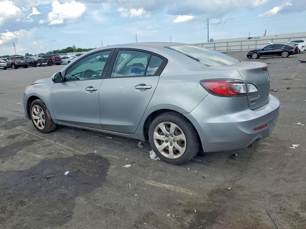 2013 MAZDA 3 Sport/GX