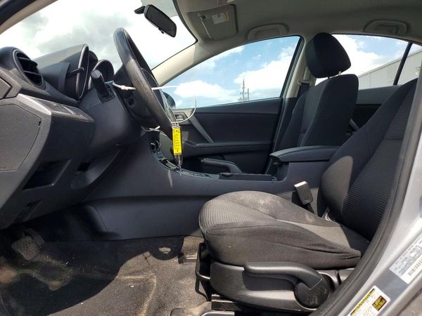2013 MAZDA 3 Sport/GX