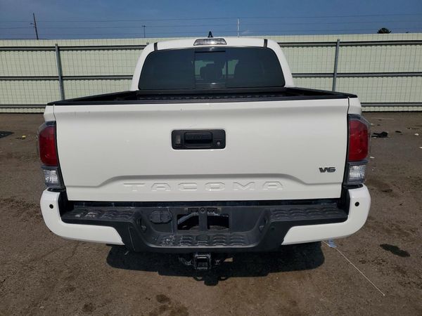 2022 TOYOTA TACOMA SR5