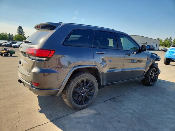 2019 JEEP GRAND CHEROKEE Laredo