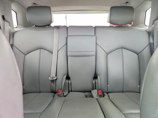2012 CADILLAC SRX Base