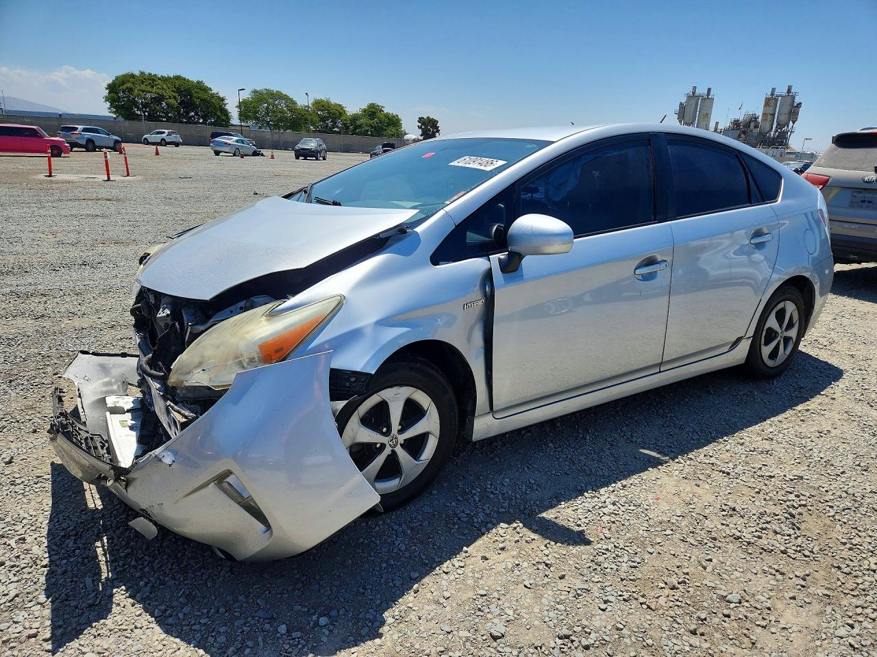 2013 TOYOTA PRIUS — Front 3/4