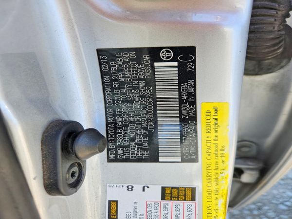 2013 TOYOTA PRIUS — VINS
