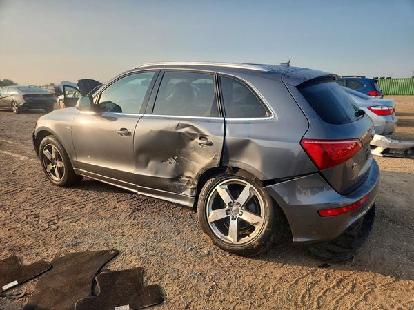 2012 AUDI Q5 Premium Plus