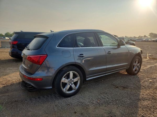 2012 AUDI Q5 Premium Plus