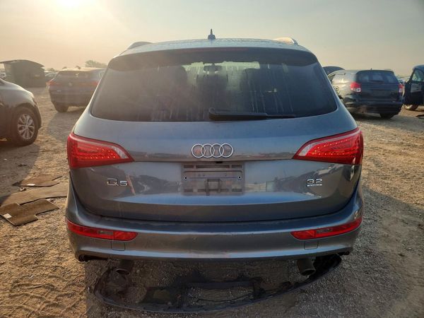 2012 AUDI Q5 Premium Plus