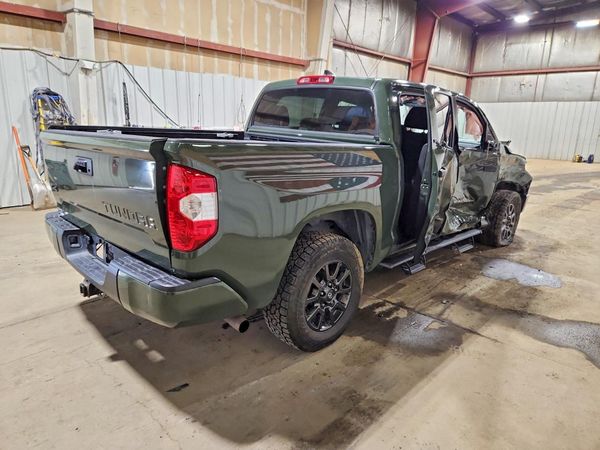 2021 TOYOTA TUNDRA SR5 grade