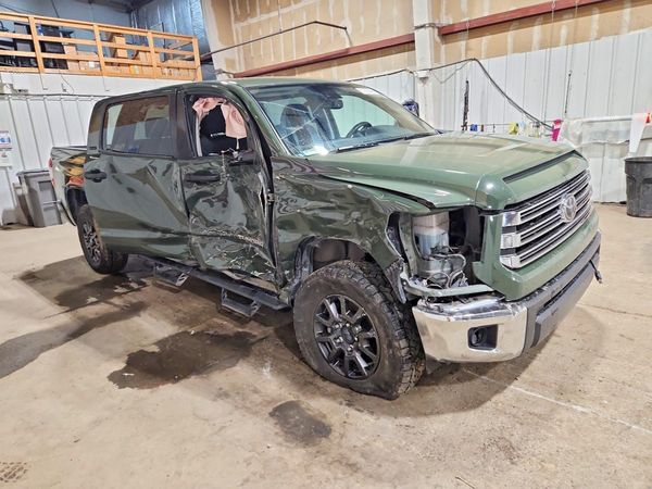 2021 TOYOTA TUNDRA SR5 grade