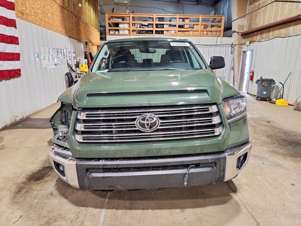 2021 TOYOTA TUNDRA SR5 grade