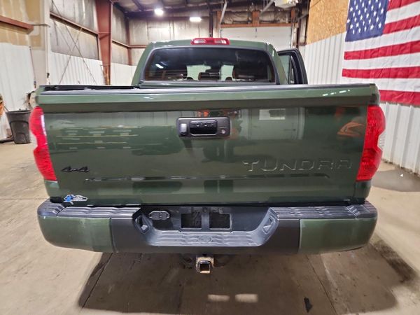 2021 TOYOTA TUNDRA SR5 grade