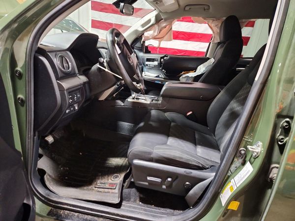 2021 TOYOTA TUNDRA SR5 grade