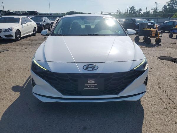 2021 HYUNDAI ELANTRA