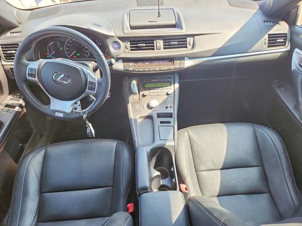 2013 LEXUS CT 200h
