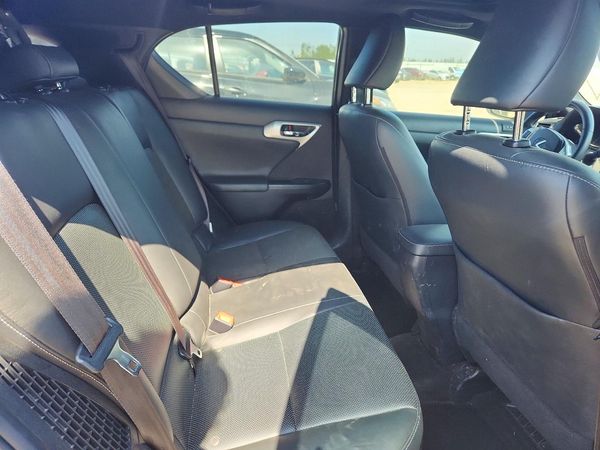 2013 LEXUS CT 200h