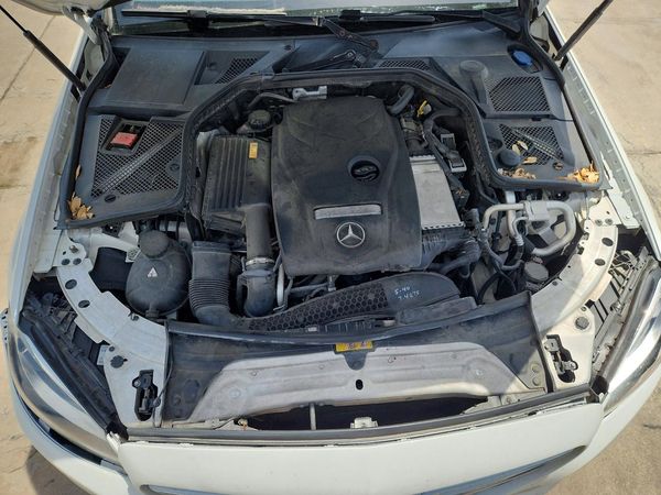 2015 MERCEDES-BENZ C Base