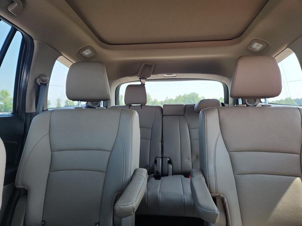 2017 HONDA PILOT Elite