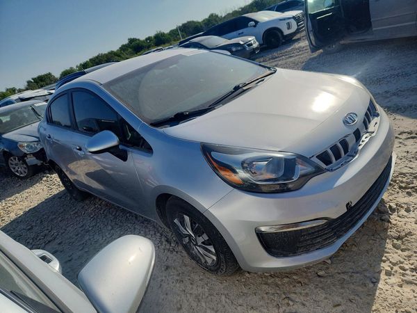 2015 KIA RIO GL - Middle-low