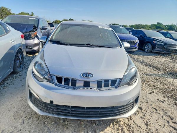 2015 KIA RIO GL - Middle-low
