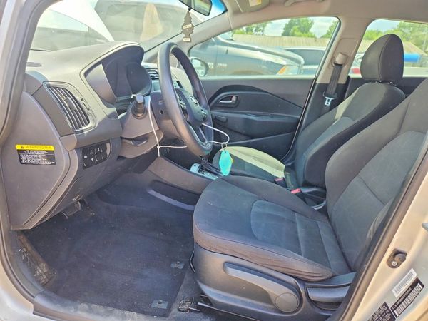 2015 KIA RIO GL - Middle-low