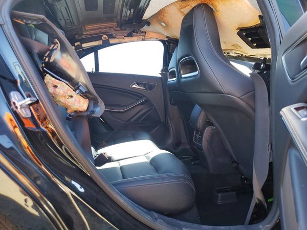 2016 MERCEDES-BENZ CLA CLA250