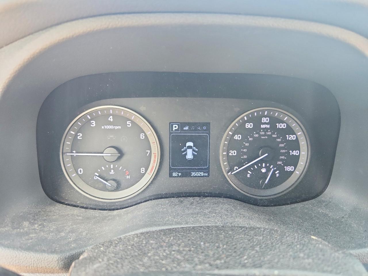 2017 HYUNDAI TUCSON SE (no options)