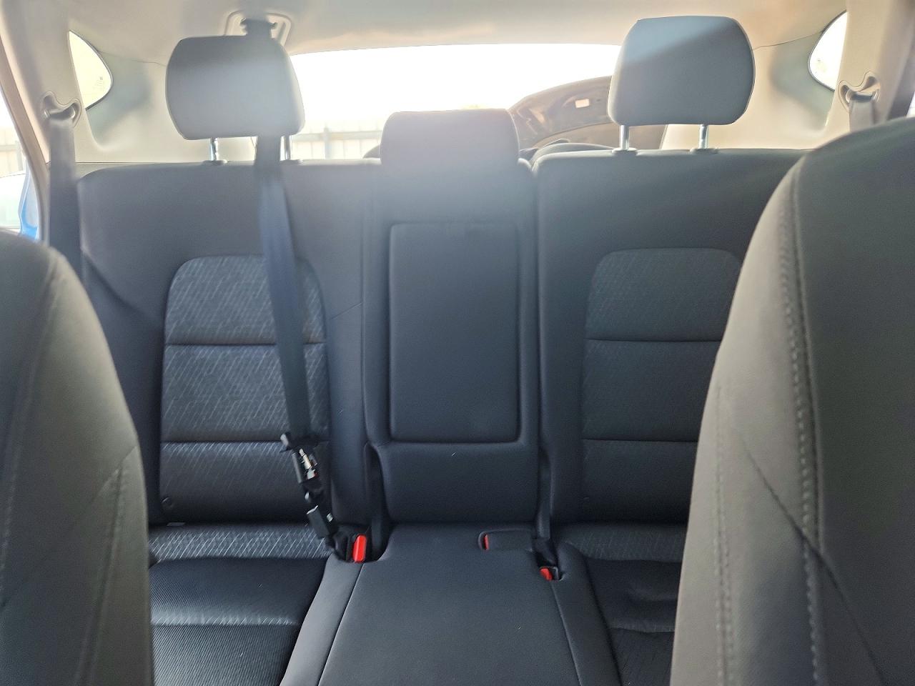 2017 HYUNDAI TUCSON SE (no options)