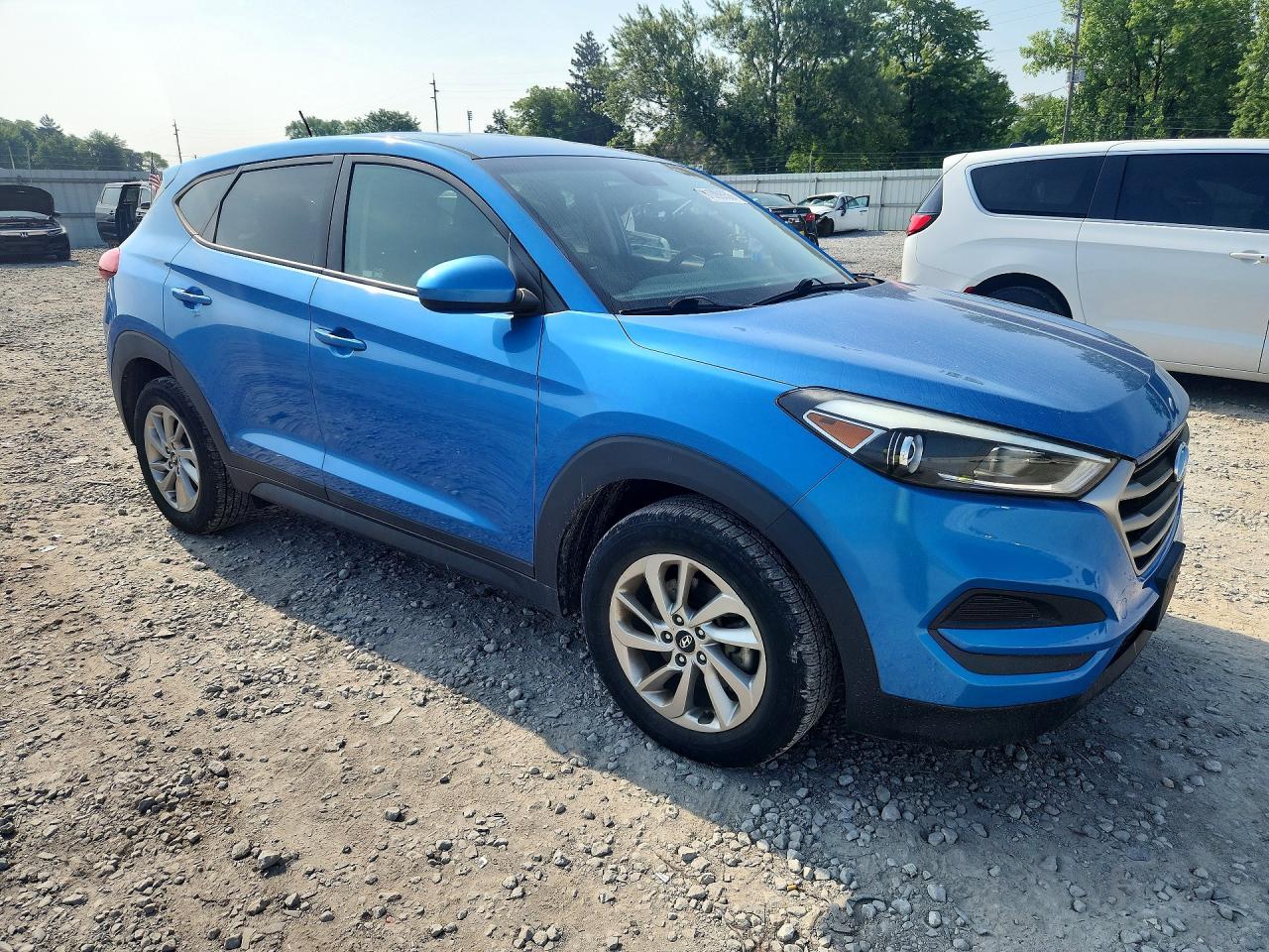 2017 HYUNDAI TUCSON SE (no options)