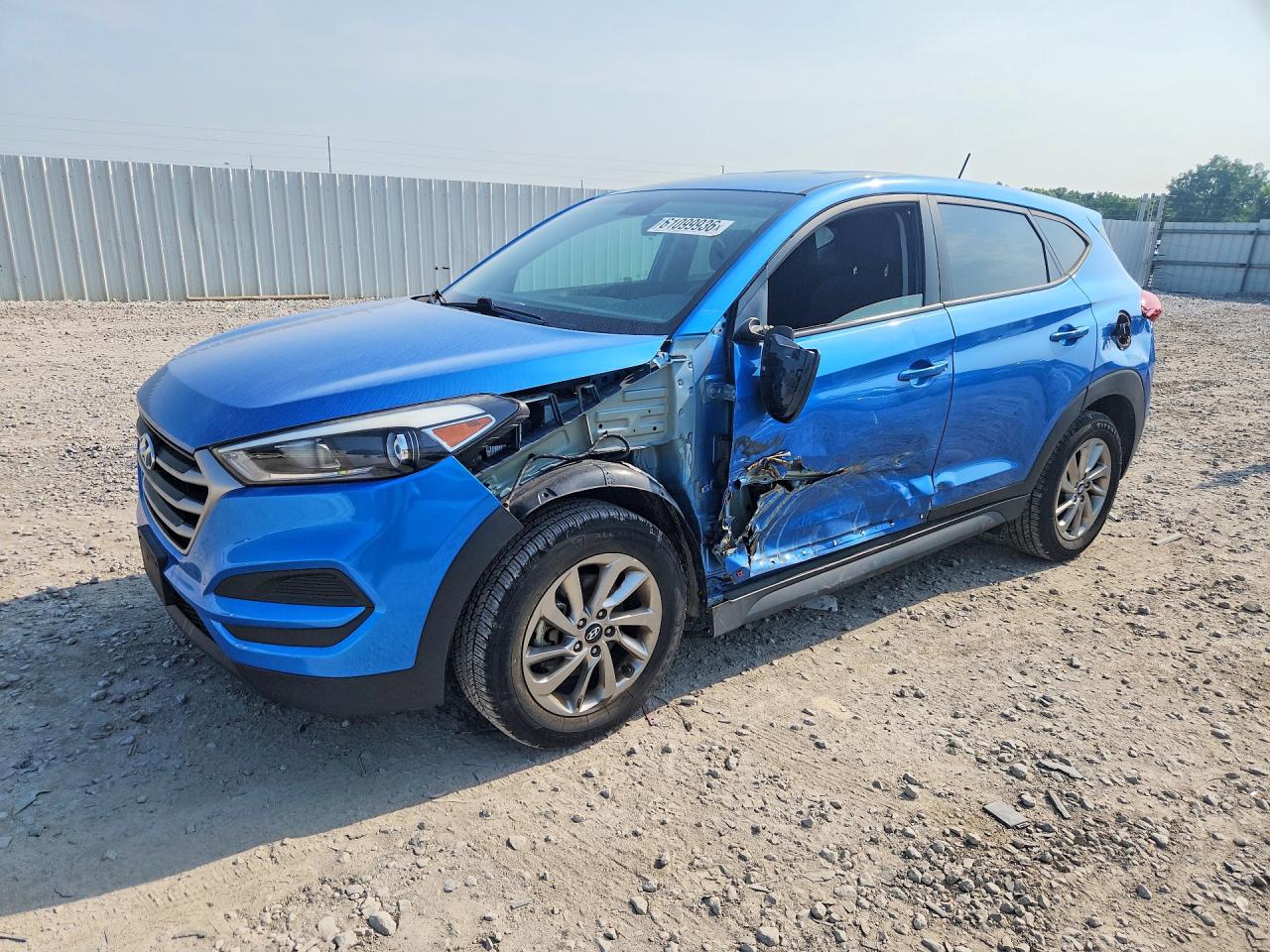 2017 HYUNDAI TUCSON SE (no options)