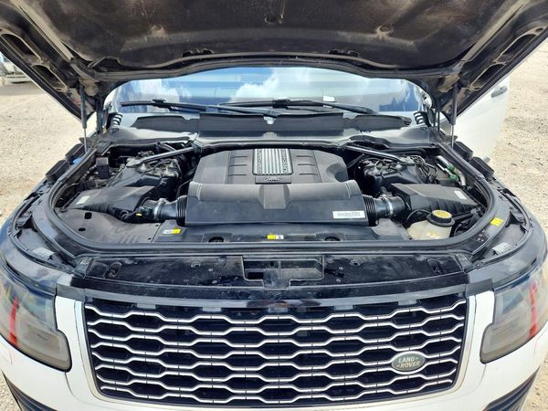 2018 LAND ROVER RANGE ROVER HSE