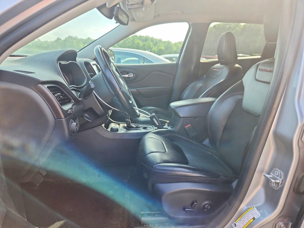 2019 JEEP CHEROKEE TRAILHAWK 4X4