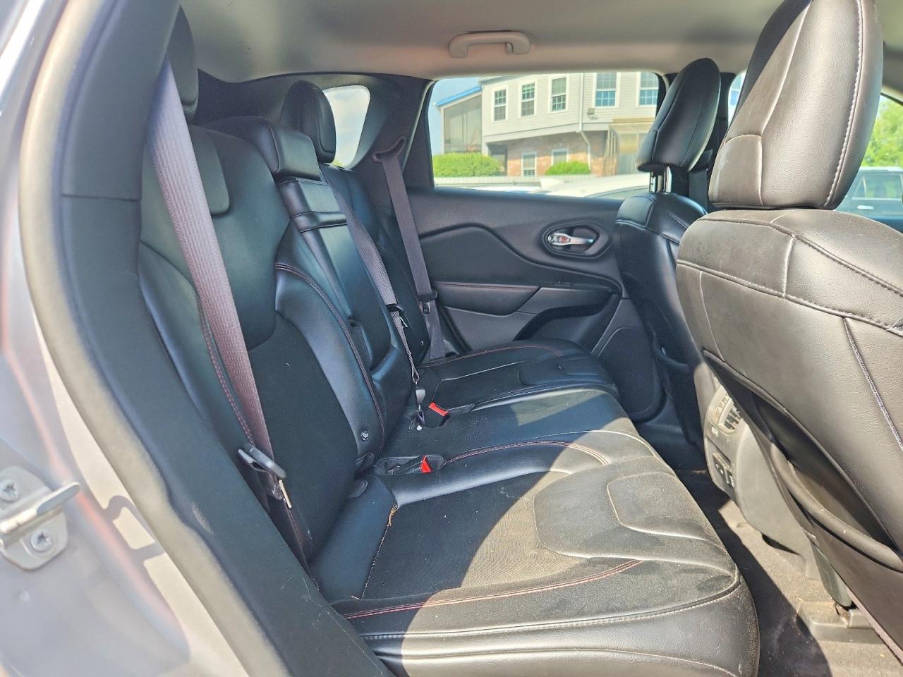 2019 JEEP CHEROKEE TRAILHAWK 4X4