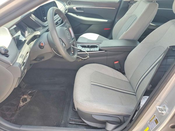 2021 HYUNDAI SONATA SE