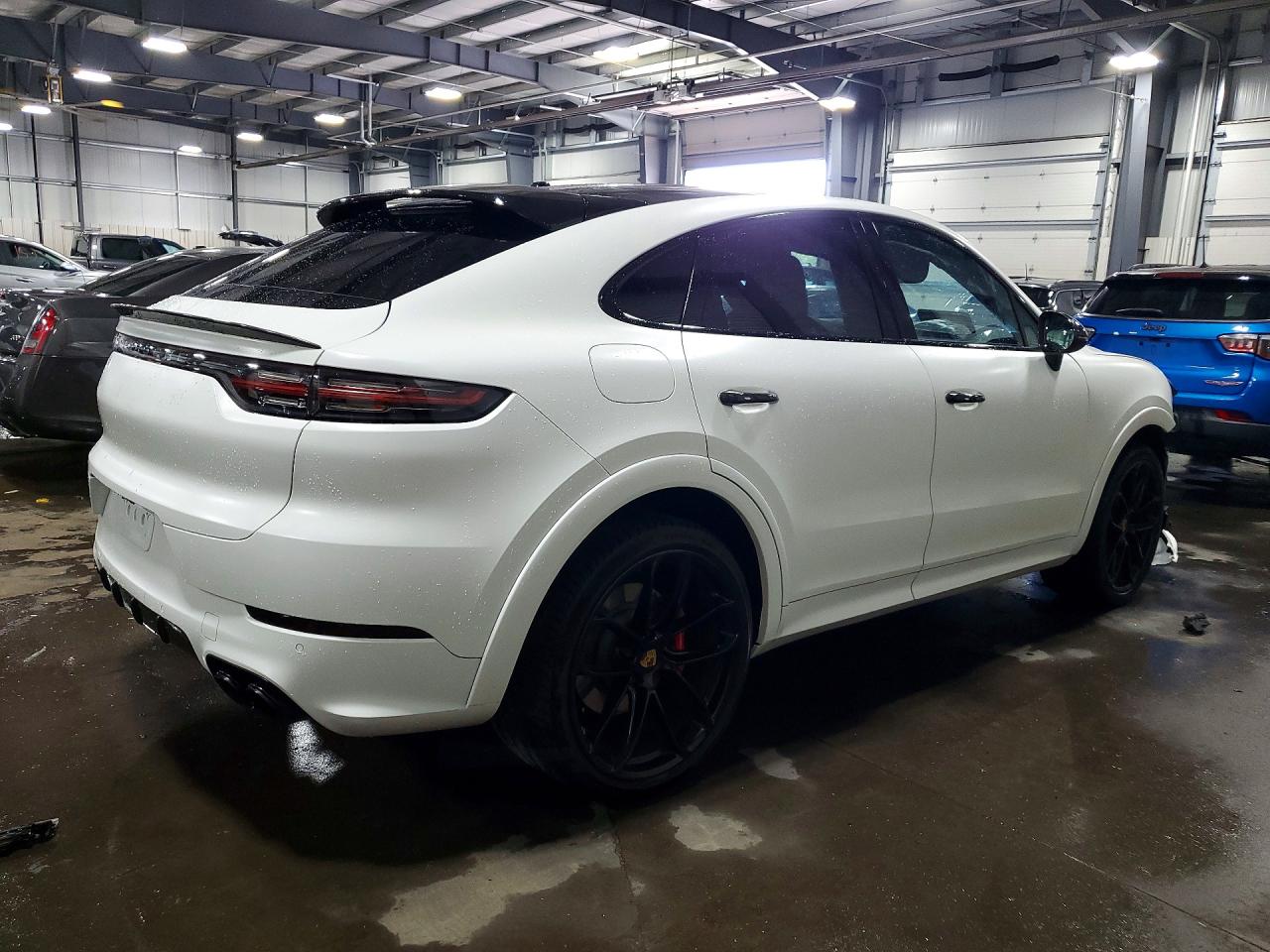 2021 PORSCHE CAYENNE Coupe