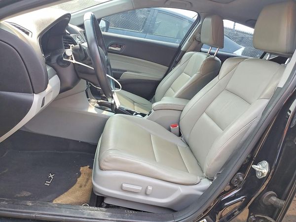 2017 ACURA ILX Base/Acura Watch Plus