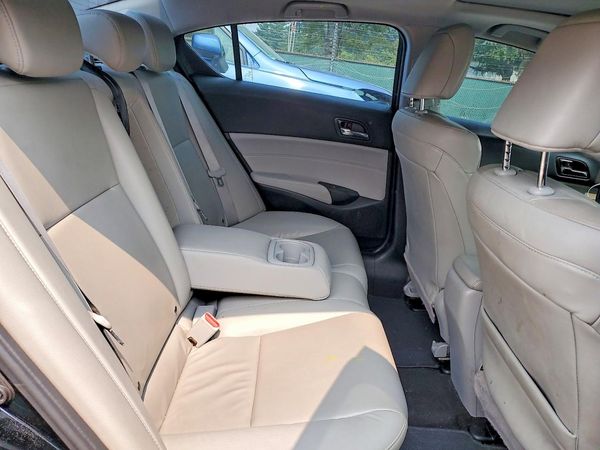 2017 ACURA ILX Base/Acura Watch Plus