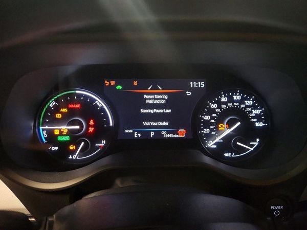 2025 TOYOTA SIENNA LE